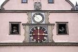 DSCN1480 Local entertainment. A moving, drinking town clock puts on its hourly show,