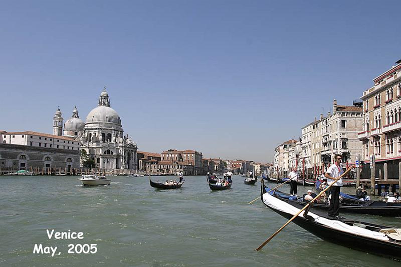 IMG_2524 Looking up the Grand Canal.