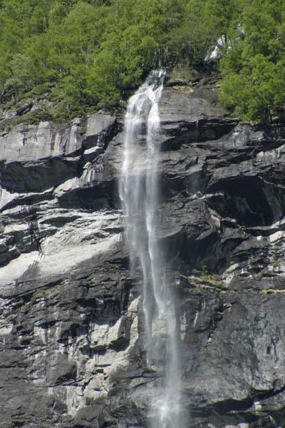 IMG_0491 Waterfalls were everywhere.